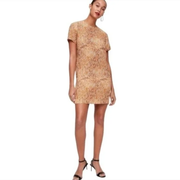 Aritzia Babaton Patricio Dress Wmn 4 Snake Python Print Short Sleeve Mini Shift - Picture 2 of 15